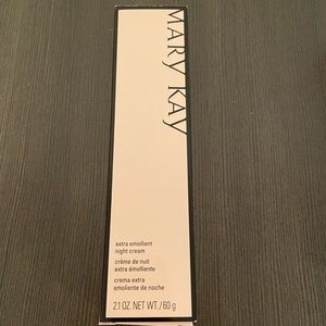 Extra Emoillent Night Cream